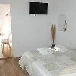 Siesta Cycladic Elegance With Castle View